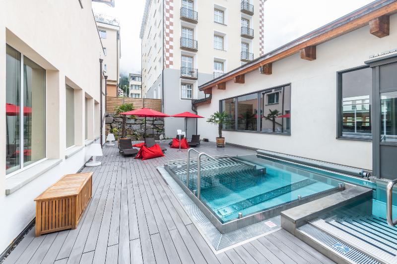 Lenzerhorn Spa & Wellness - Havuz