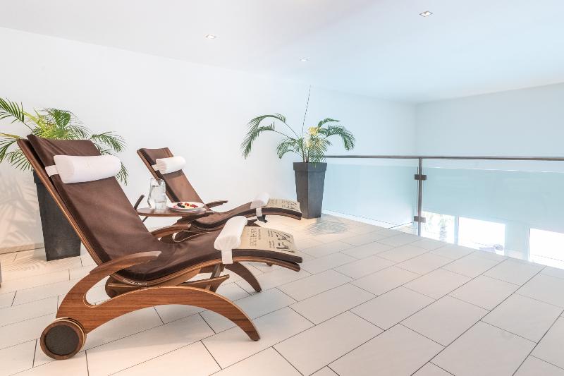 Lenzerhorn Spa & Wellness - Havuz