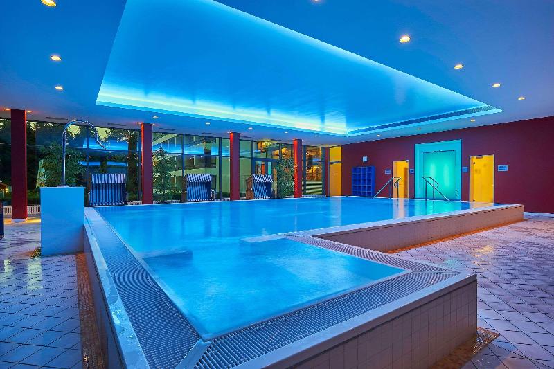 Fletcher Hotel-Restaurant Arnsberg-Sauerland - Havuz
