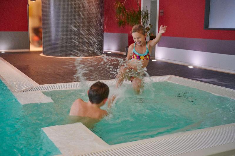 Fletcher Hotel-Restaurant Arnsberg-Sauerland - Havuz