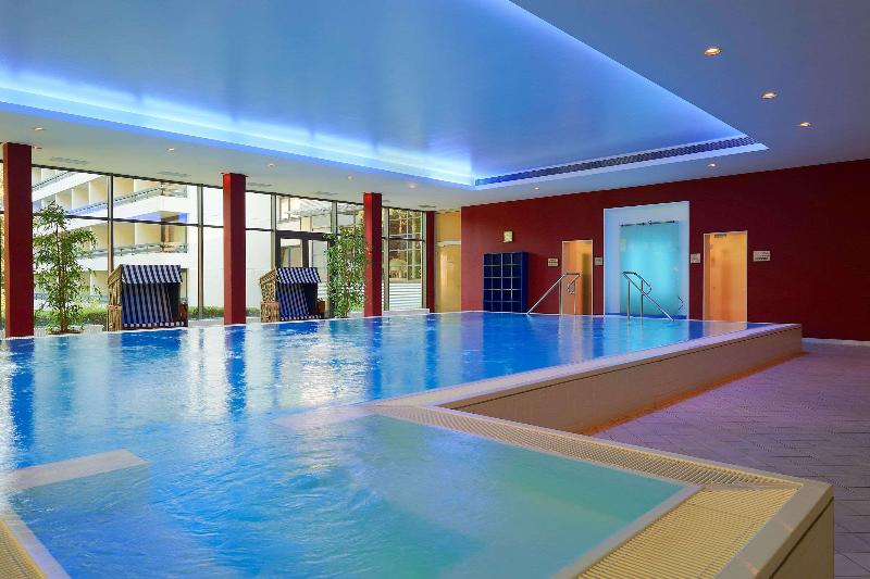 Fletcher Hotel-Restaurant Arnsberg-Sauerland - Havuz