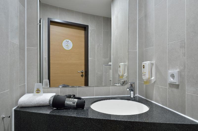 B&B Hotel Darmstadt - Oda