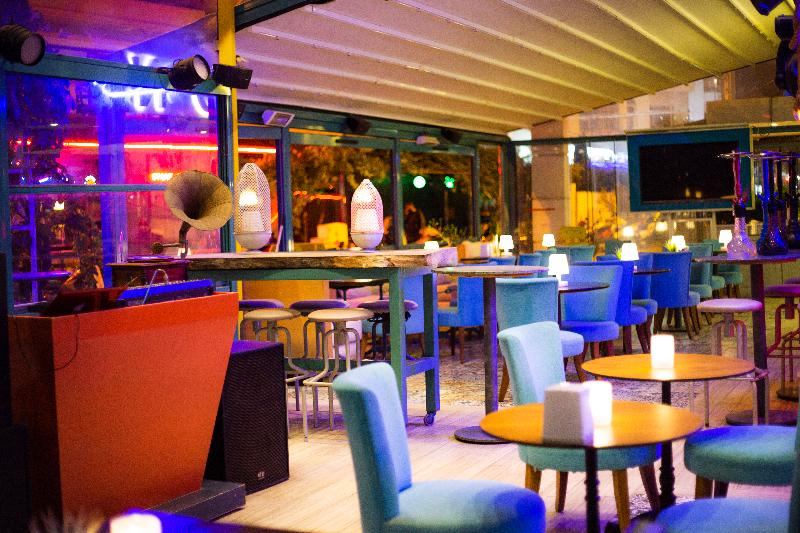Honeymoon Beach - Bar