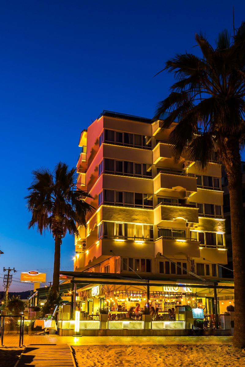 Honeymoon Beach - Genel