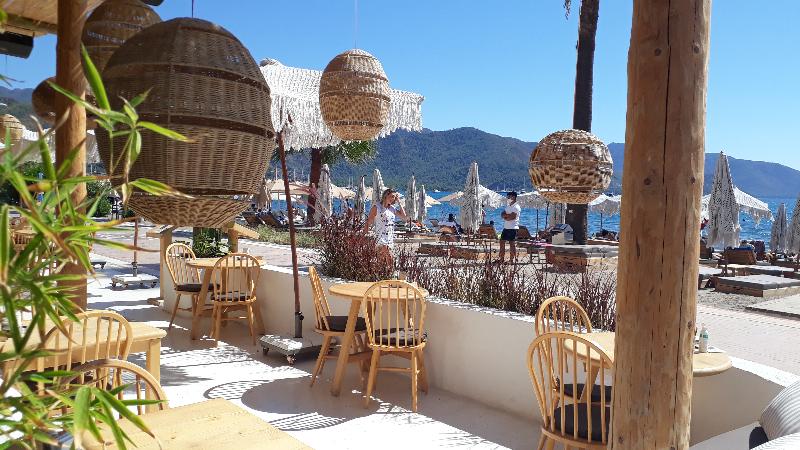 Honeymoon Beach - Restoran