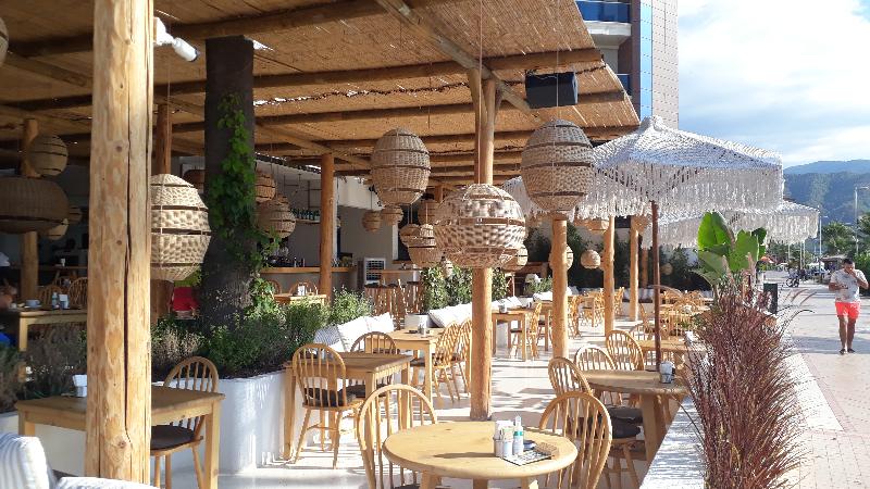Honeymoon Beach - Restoran
