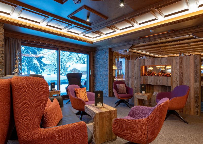 Sunstar Hotel Klosters - Lobi