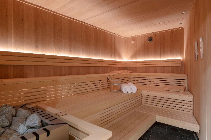 Sunstar Hotel Klosters - Havuz