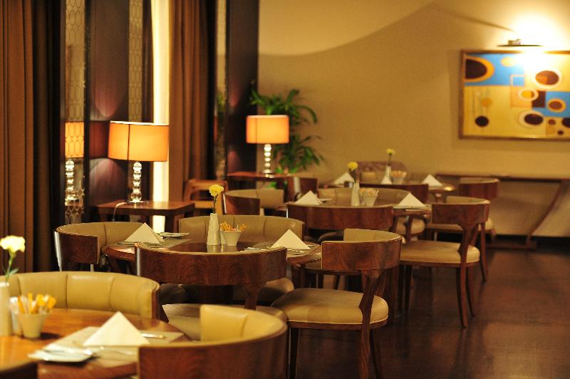 Crowne Plaza Al Khobar - Bar