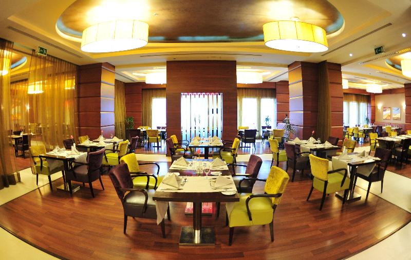 Crowne Plaza Al Khobar - Restoran