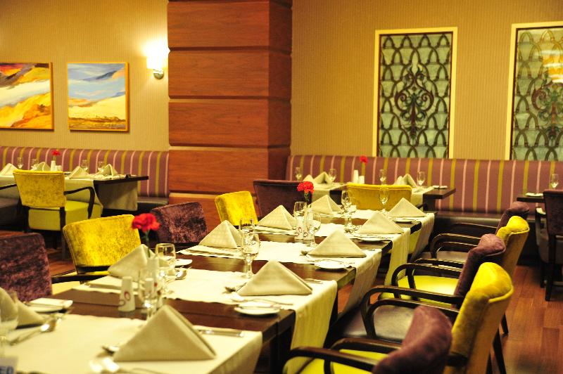 Crowne Plaza Al Khobar - Restoran