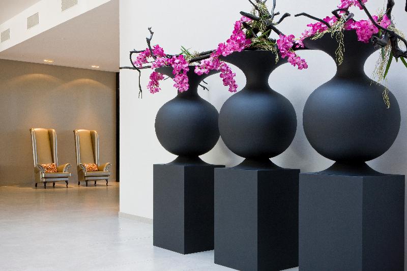 Van der Valk Airporthotel Düsseldorf - Lobi