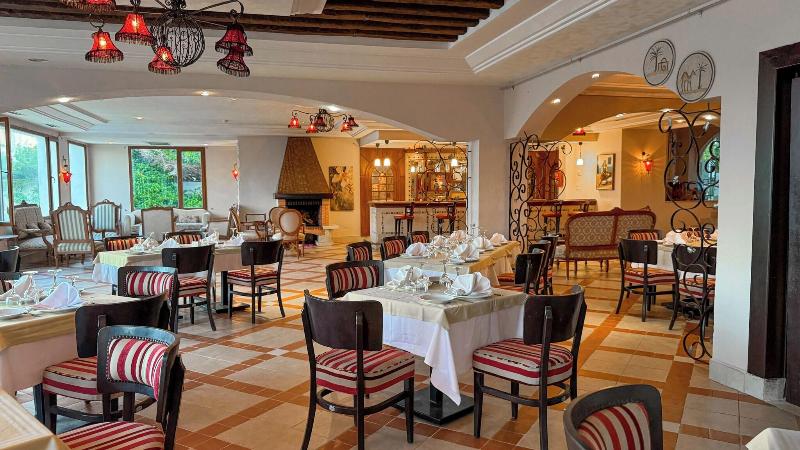 Dar El Bhar - Restoran