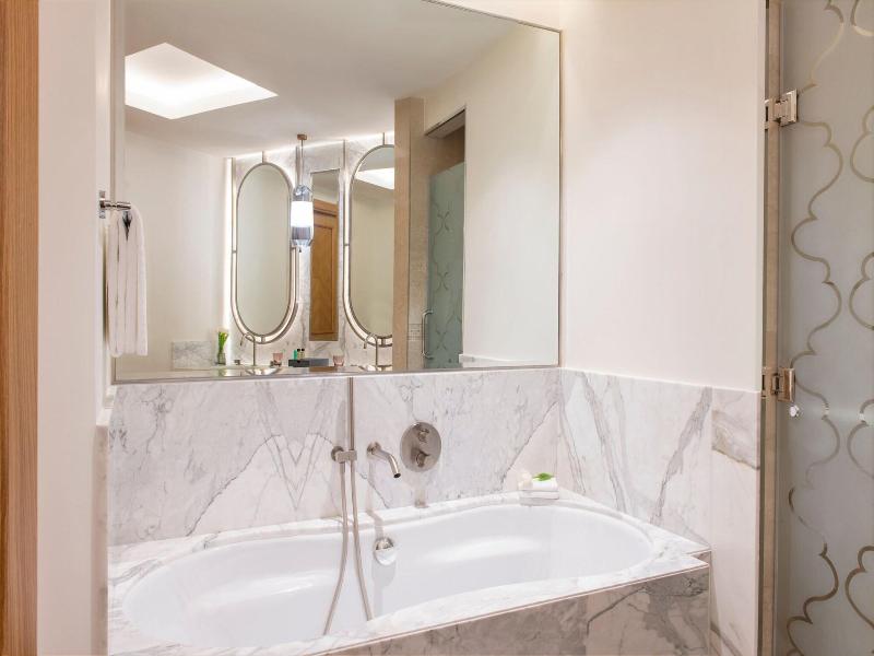 The St. Regis Doha - Oda