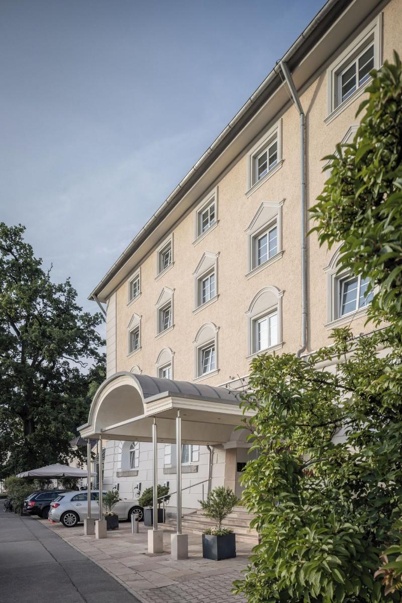 Donauhof - Genel