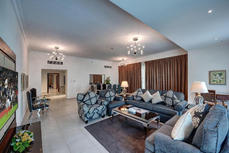 Marina Hotel Apartments - Oda