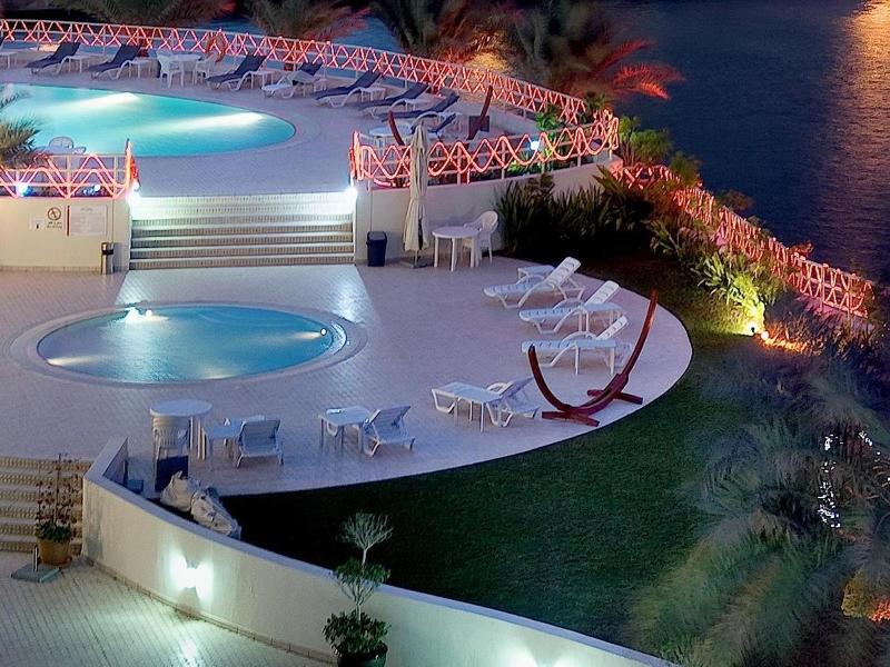 Marina Hotel Apartments - Havuz