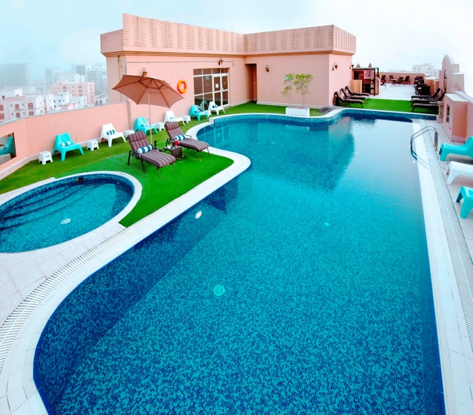 Corp Executive Htl Doha Suites - Havuz
