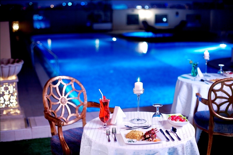 Corp Executive Htl Doha Suites - Havuz
