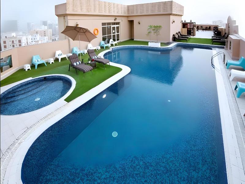 Corp Executive Htl Doha Suites - Havuz