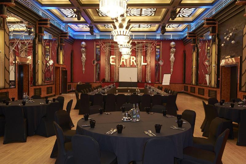 Earl of Doncaster - Toplantı