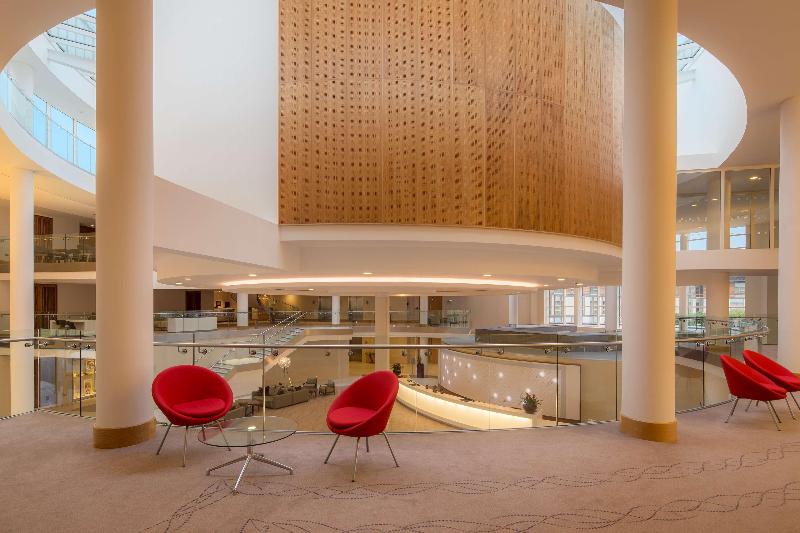 Hilton at St. George's Park - Lobi