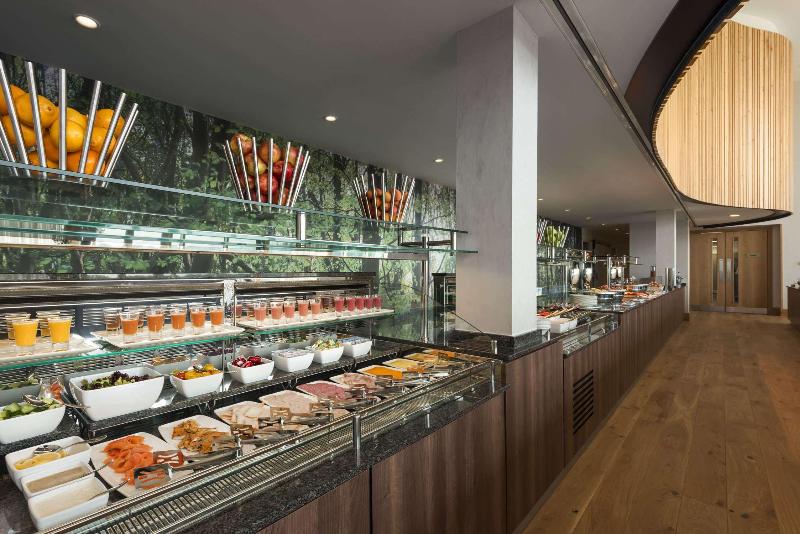 Hilton at St. George's Park - Restoran