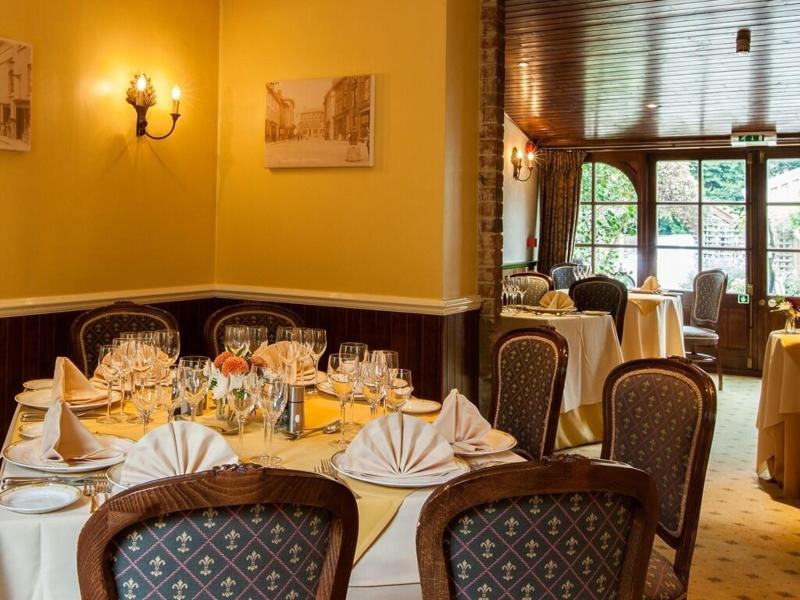 La Fleur de Lys - Restaurant with rooms - Restoran