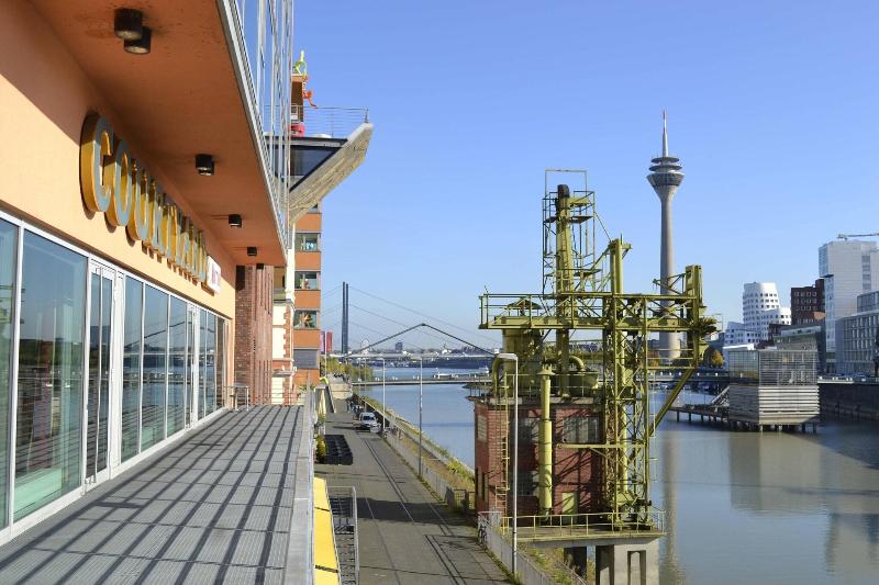 Courtyard Duesseldorf Hafen - Toplantı