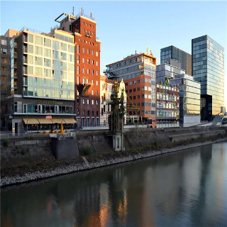 Courtyard Duesseldorf Hafen otel fotoğrafı