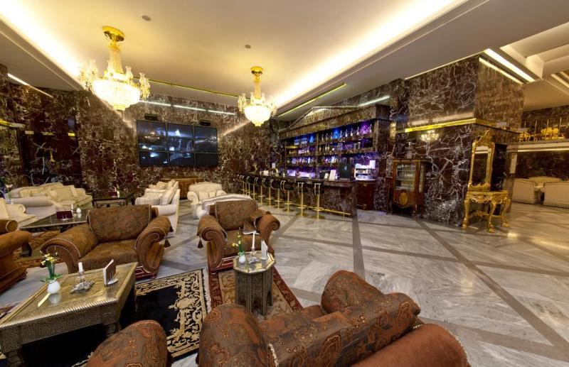 Hotel Unique Dortmund Hauptbahnhof - Lobi