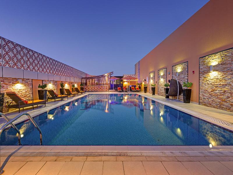 Abidos Hotel Apartment Dubailand - Havuz