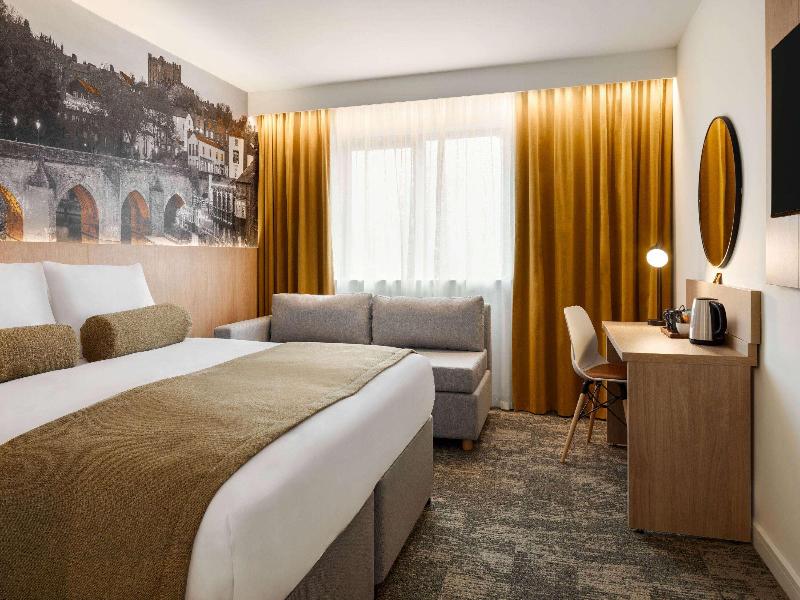 Super 8 by Wyndham Durham - Oda