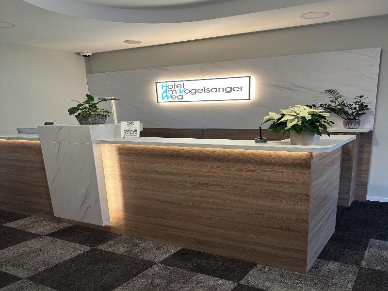 Am Vogelsanger Weg - Lobi