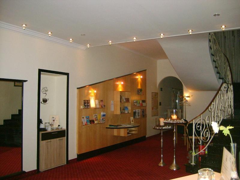 City Deutsches Haus - Lobi
