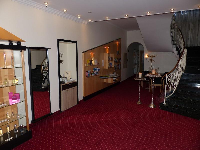 City Deutsches Haus - Lobi