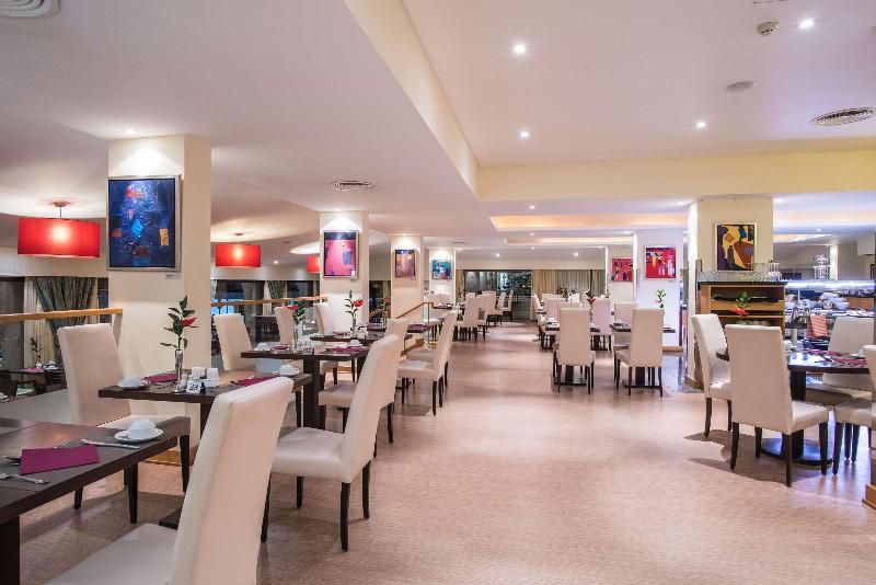 TUI Blue Gardens Adults Only Savoy Signature - Bar