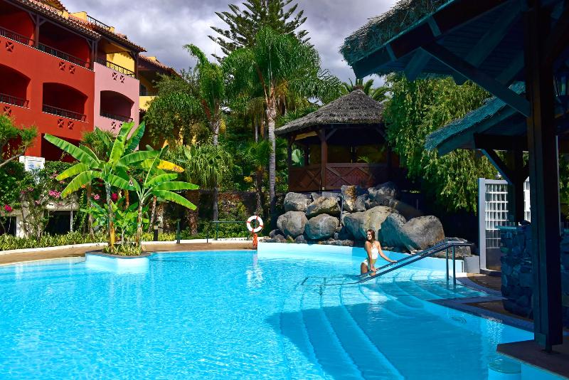 Pestana Village Garden Hotel - Havuz