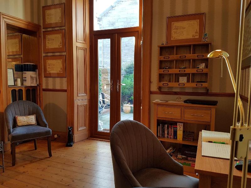 Lauderville Guest House - Lobi