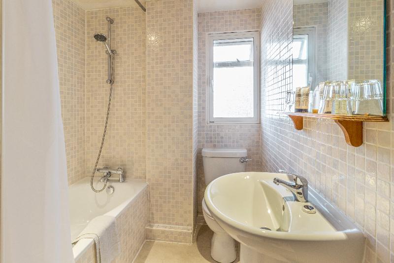 Cavendish Hotel Eastbourne - Oda
