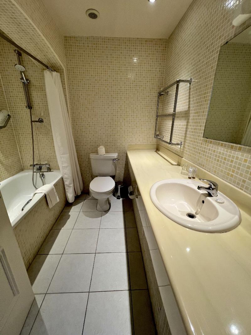 Cavendish Hotel Eastbourne - Oda