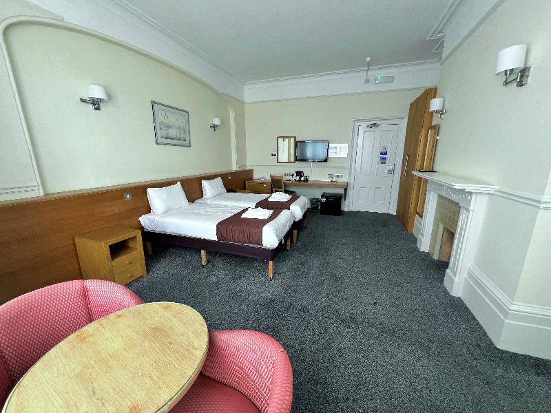 Cavendish Hotel Eastbourne - Oda