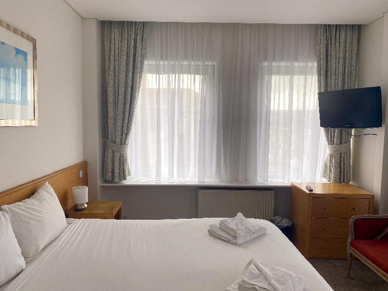 Cavendish Hotel Eastbourne - Oda