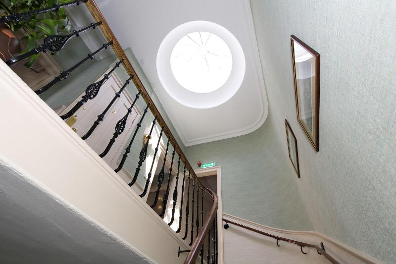 Sherwood Guest House - Lobi