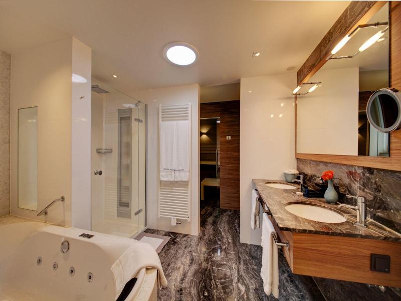 Golden Tulip Hotel Central - Oda
