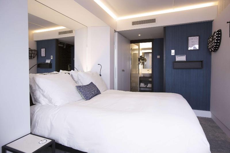 Golden Tulip Hotel Central - Oda