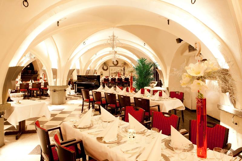 Golden Tulip Hotel Central - Restoran