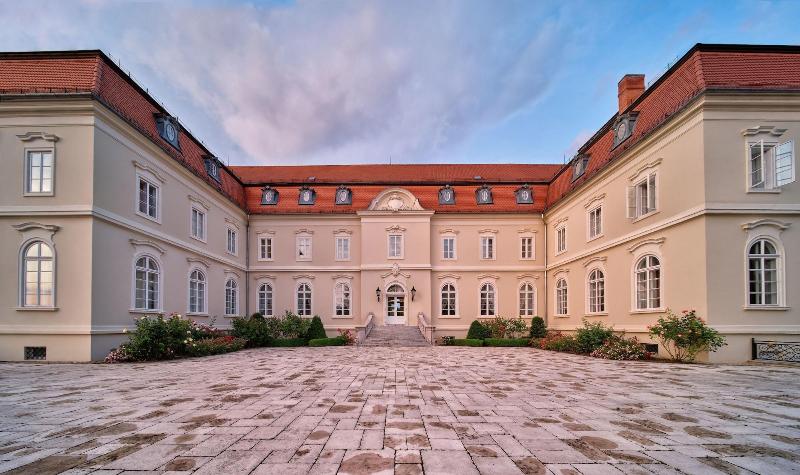 La Contessa Schlosshotel - Genel