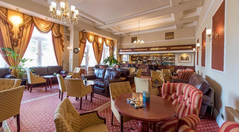 The Victoria Hotel - Bar