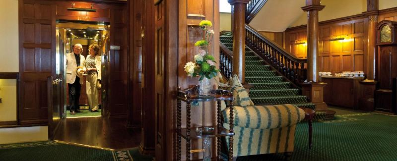 The Victoria Hotel - Lobi